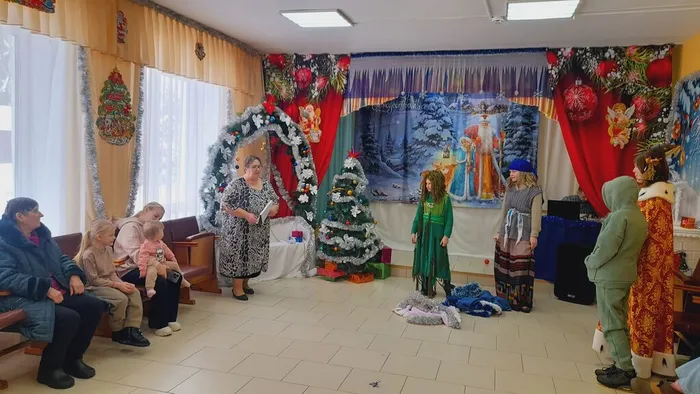 Театрализованная игровая программа Путешествие в Новый год Давыдчи (3)