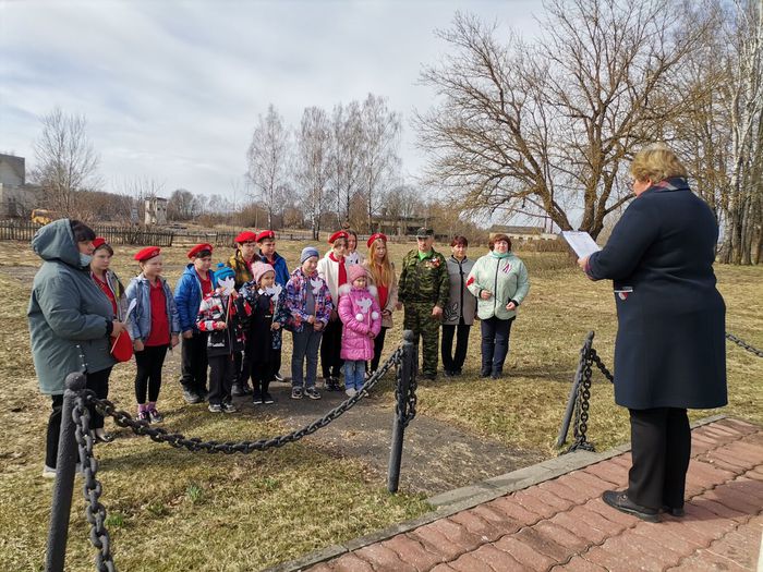 литературная композиция «Помнить будем, не забудем».jpg